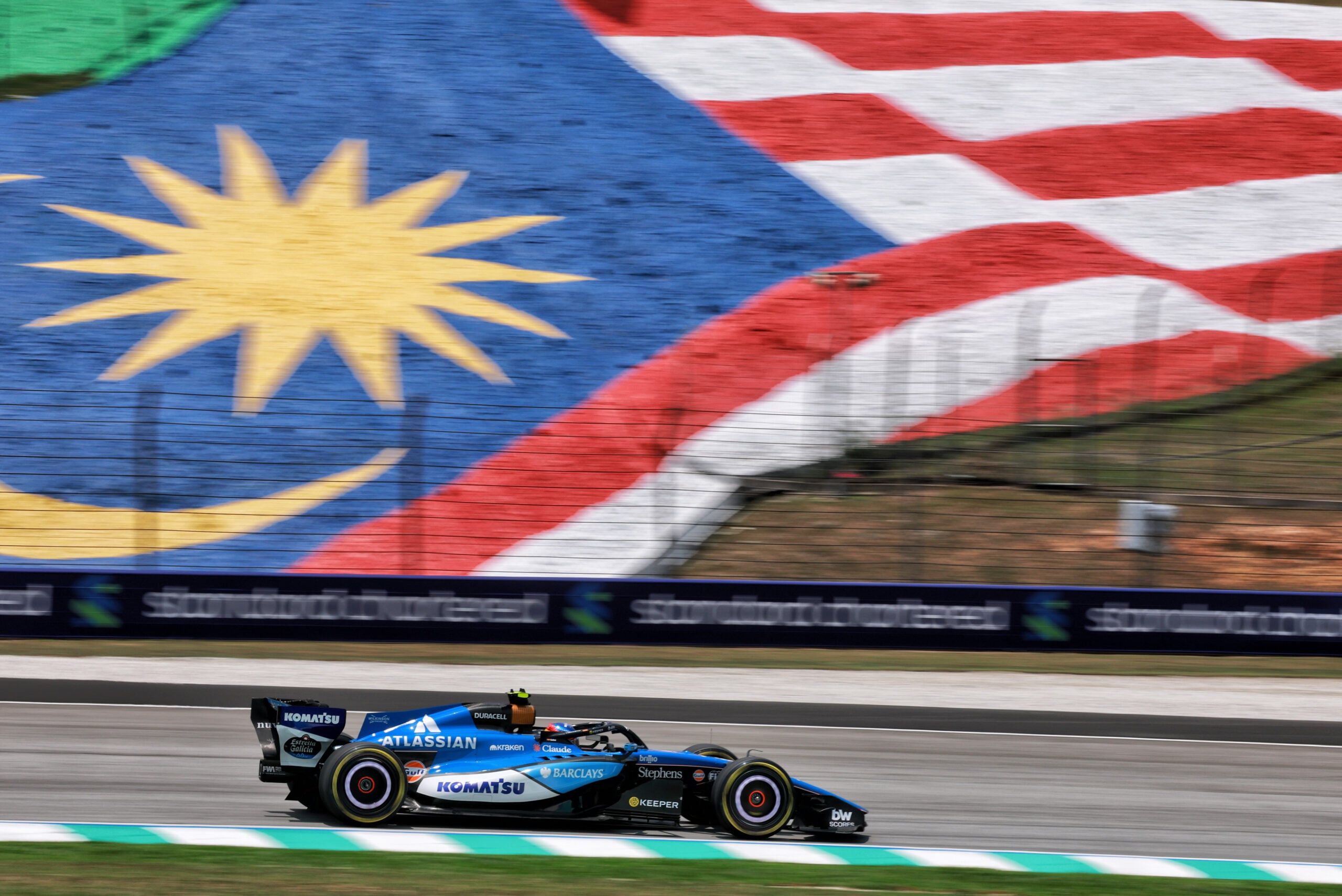 F1: Veja as melhores fotos da sexta-feira em Sepang Carlos Sainz (ESP) Williams F1 Team FW48.