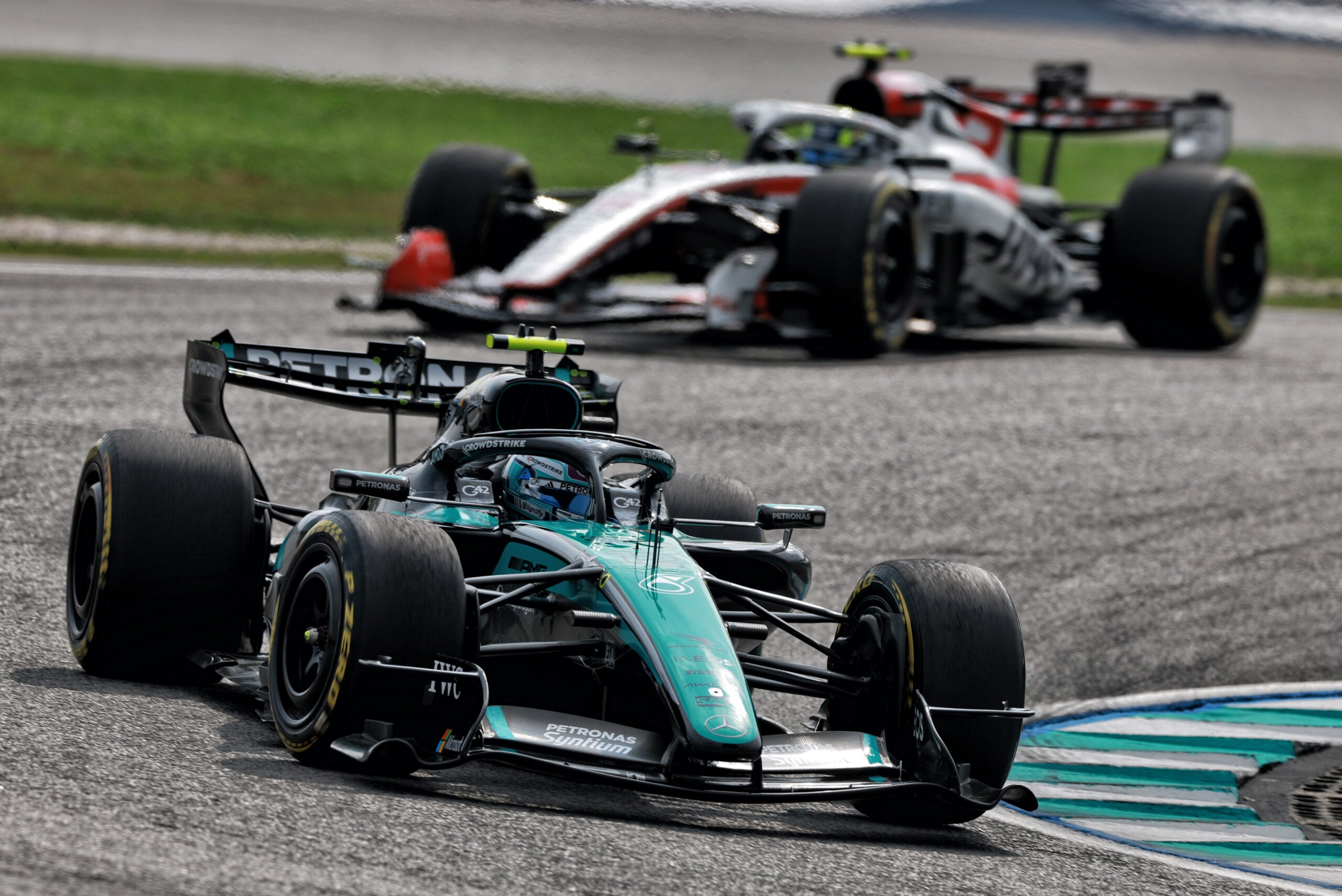 F1: Mercedes surpreende com sete atualizações para o W17 na Malásia Andrea Kimi Antonelli (ITA) Mercedes AMG Formula One Team W17.