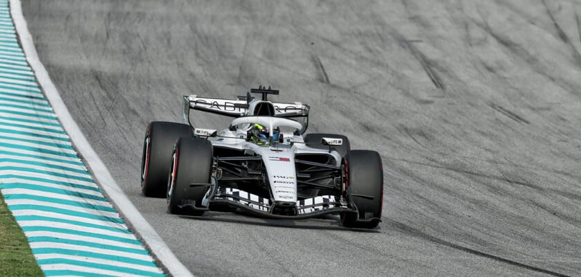 F1 no Bahrein e Malásia: alta degradação de pneus desafia equipes em Sepang