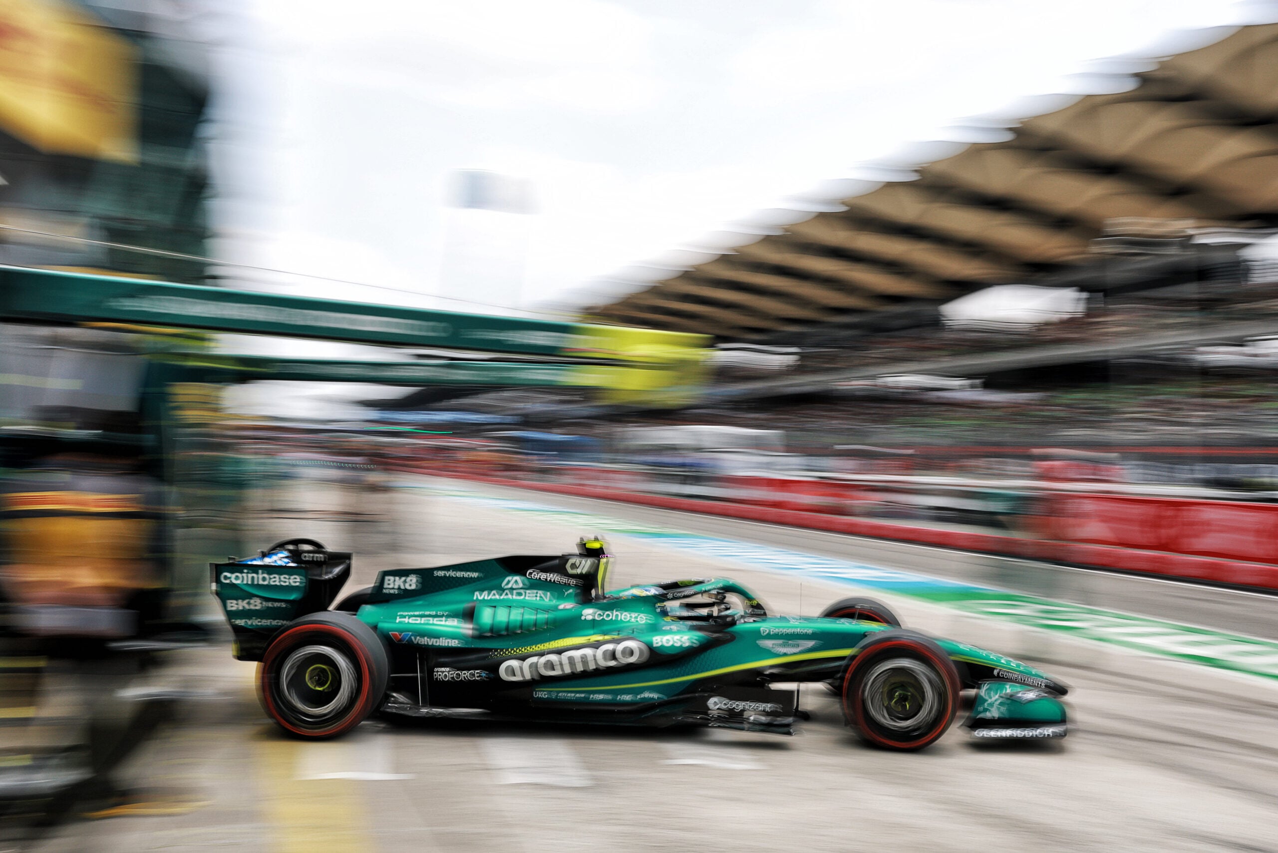 Fernando Alonso (ESP) Aston Martin F1 Team AMR26 leaves the pits.