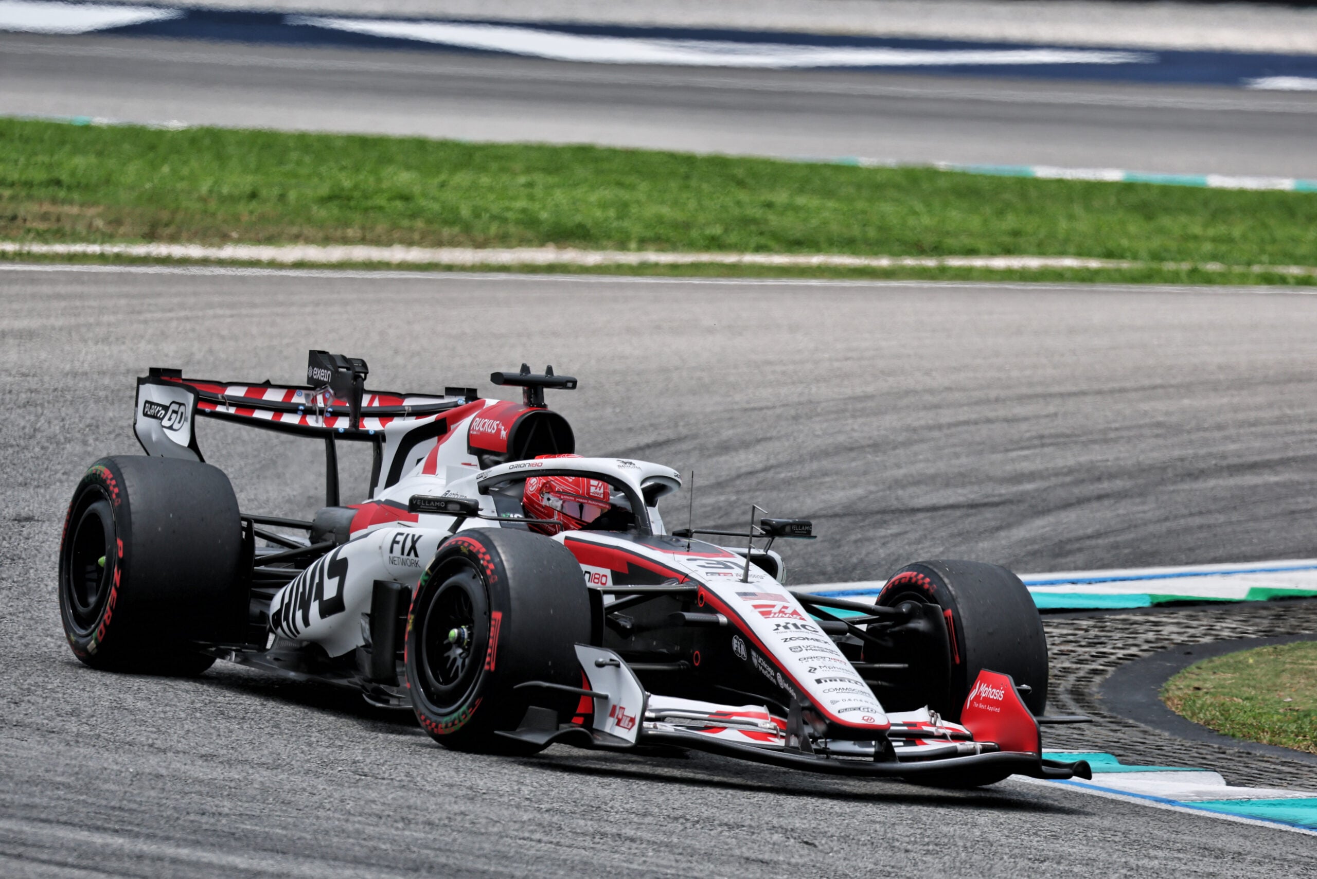 Esteban Ocon (FRA) Haas F1 Team VF-26.