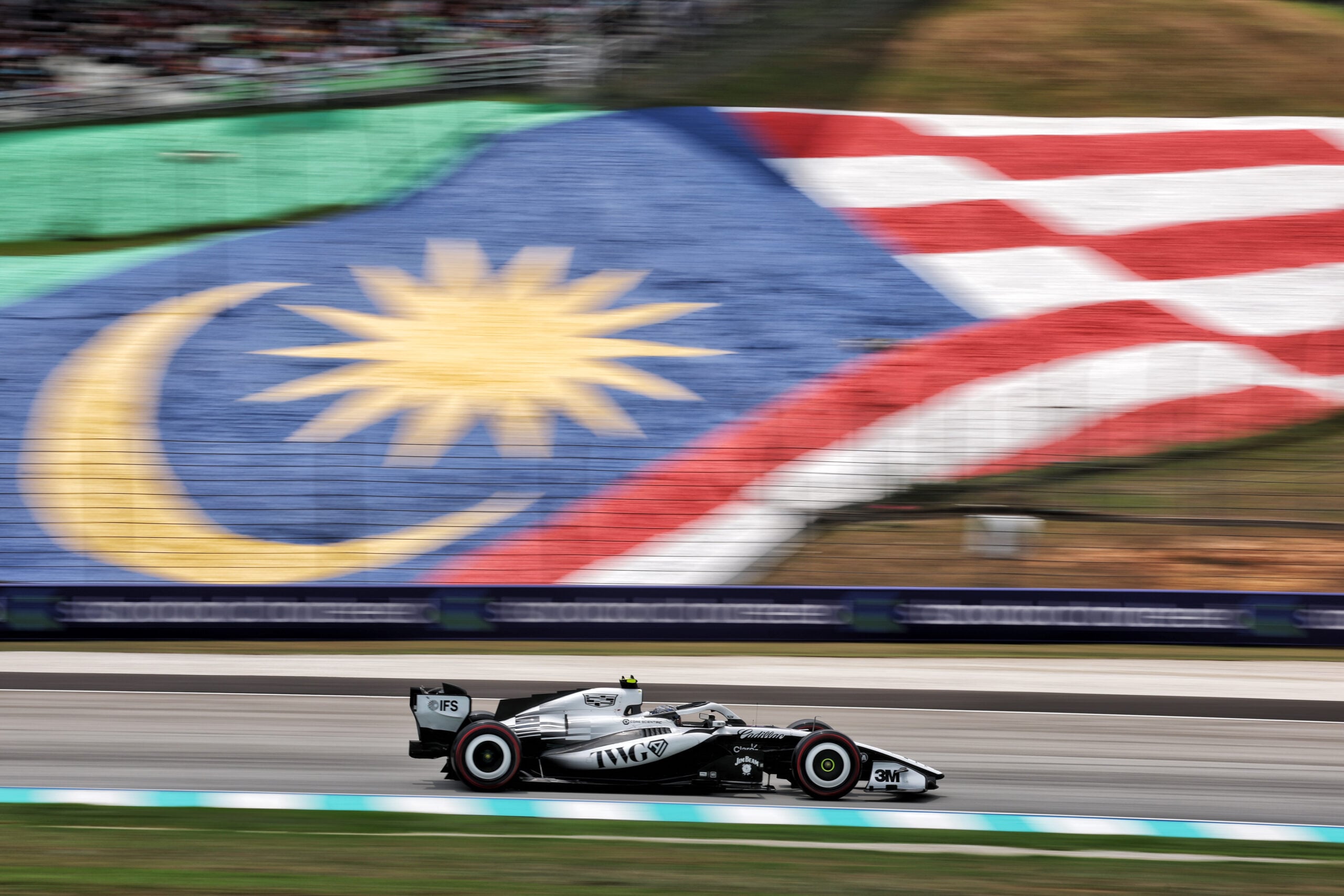 Valtteri Bottas (FIN) Cadillac Formula 1 Team MAC-26.