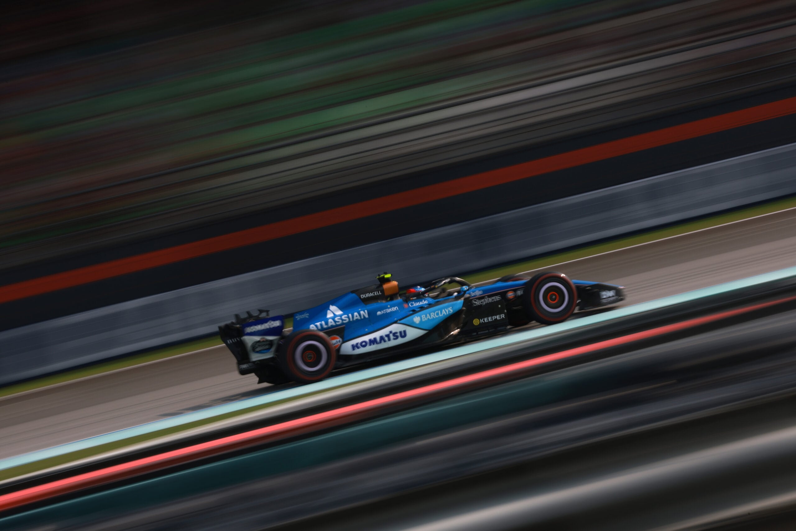 Carlos Sainz (ESP) Williams F1 Team FW48.