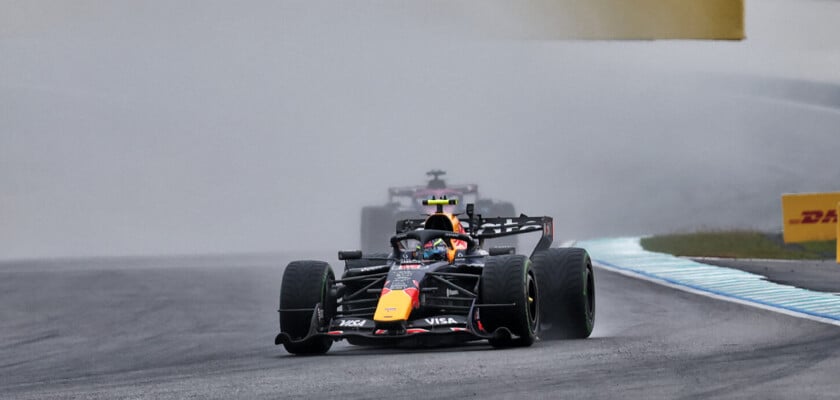 F1: Hadjar perde pódio na Malásia e critica desempenho da Red Bull
