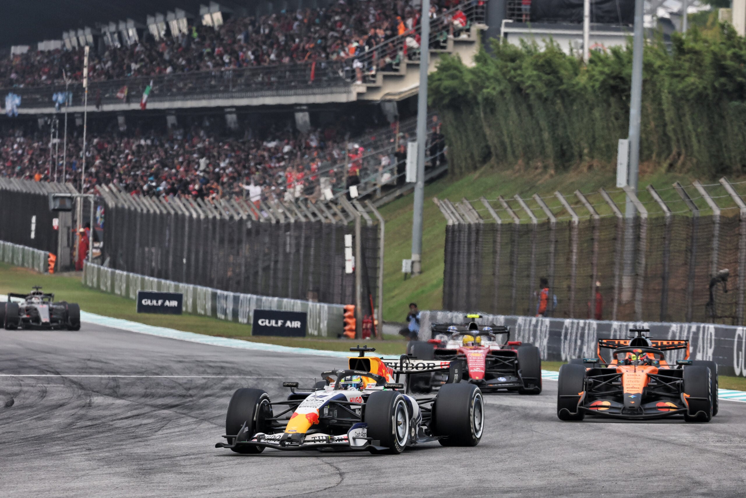 F1: Veja as melhores fotos do domingo em Sepang Arvid Lindblad (GBR) Racing Bulls Formula One Team VCARB 03.