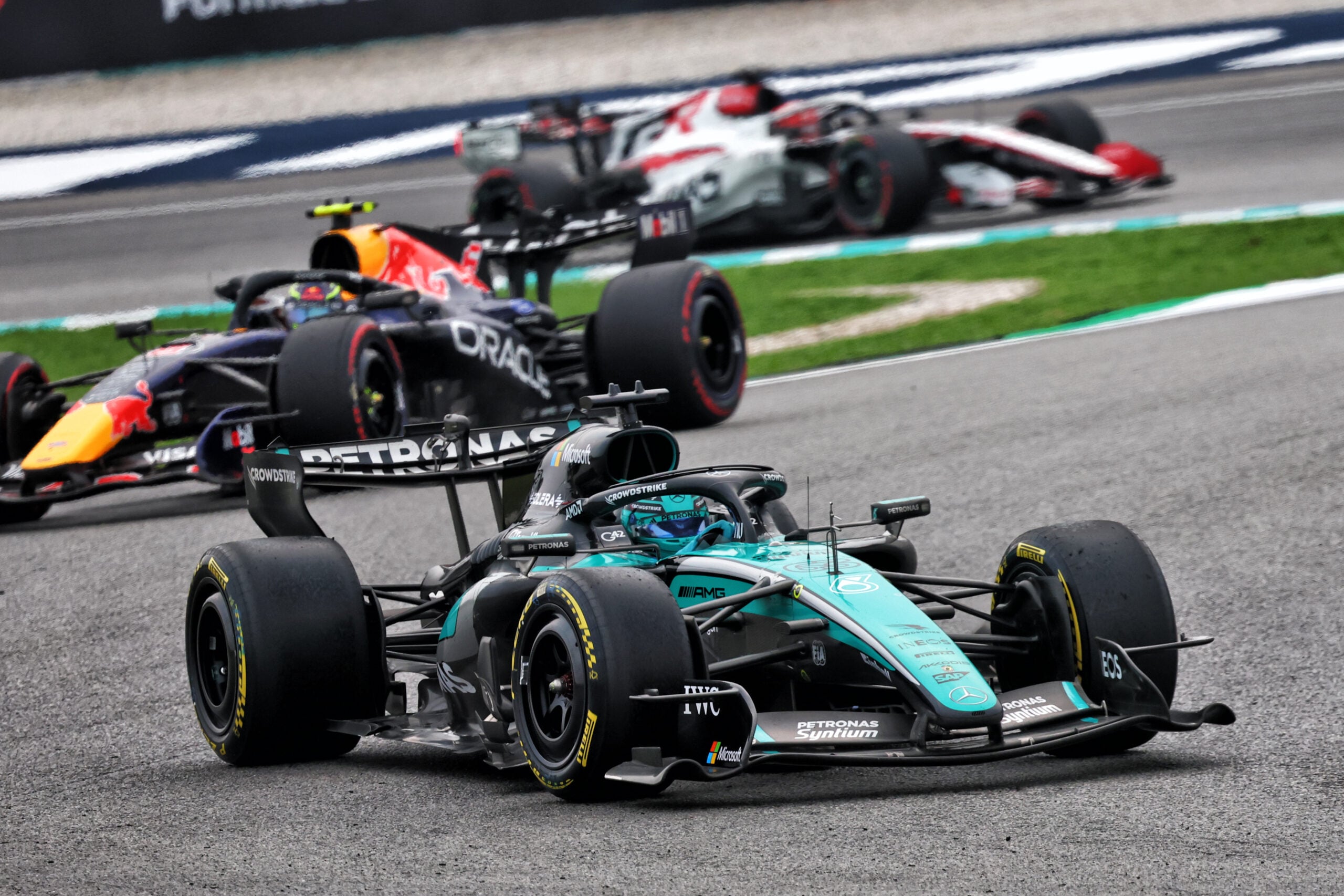 F1: Veja as melhores fotos do domingo em Sepang George Russell (GBR) Mercedes AMG Formula One Team W17.