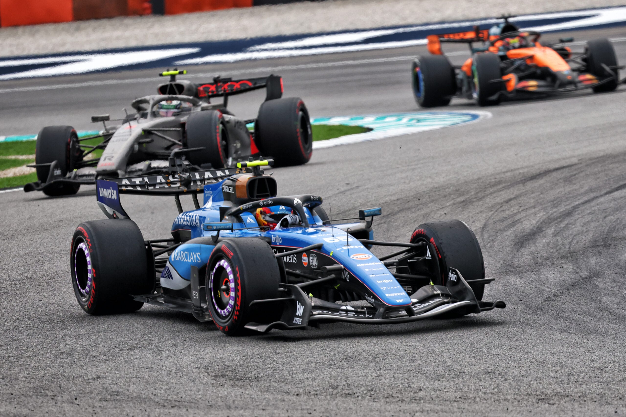 F1: Veja as melhores fotos do domingo em Sepang Carlos Sainz (ESP) Williams F1 Team FW48.