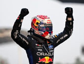 F1 hoje: Verstappen vence caos em Sepang e Antonelli dispara