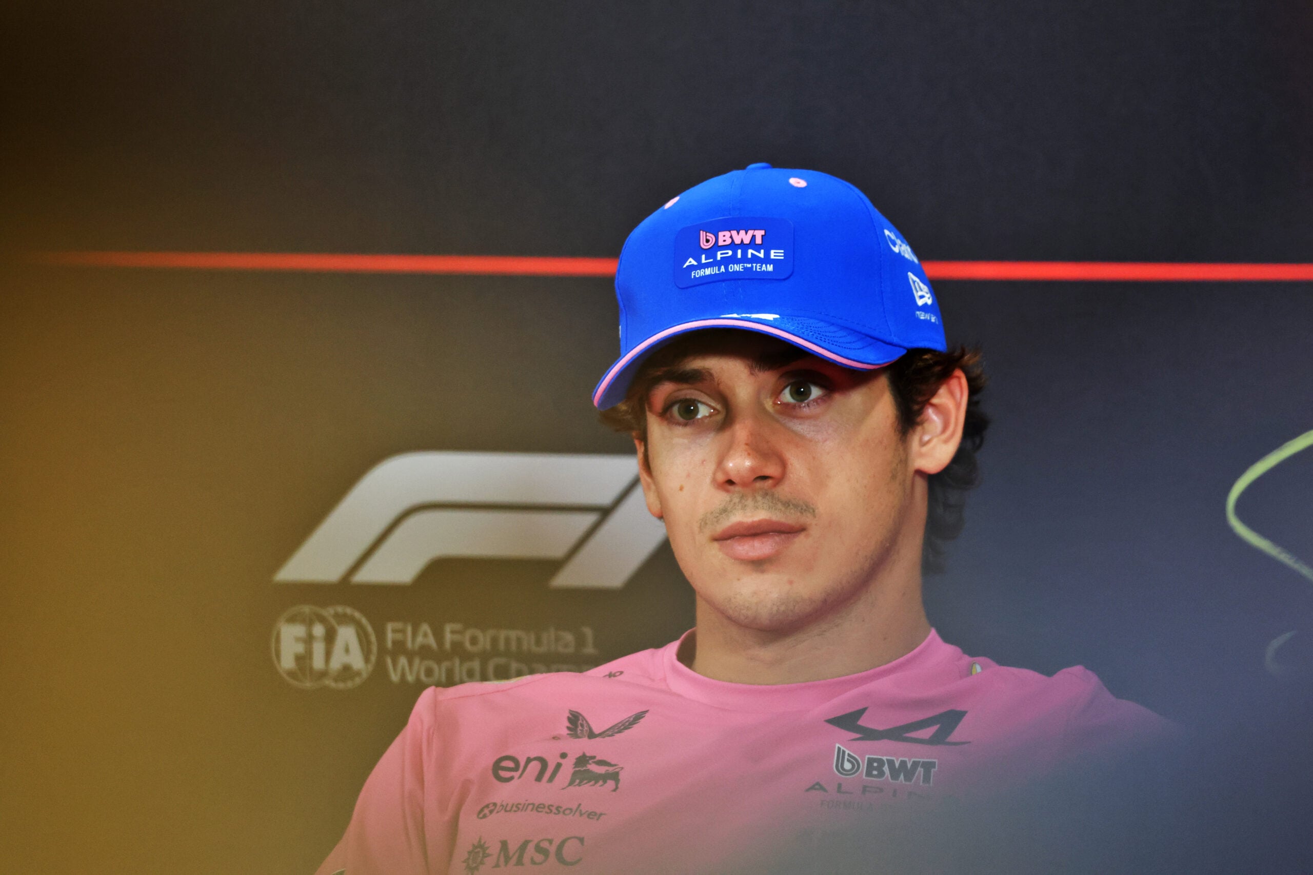 F1: Colapinto alerta para ataques nas redes sociais contra pilotos e equipes Franco Colapinto (ARG) Alpine F1 Team in the FIA Press Conference.