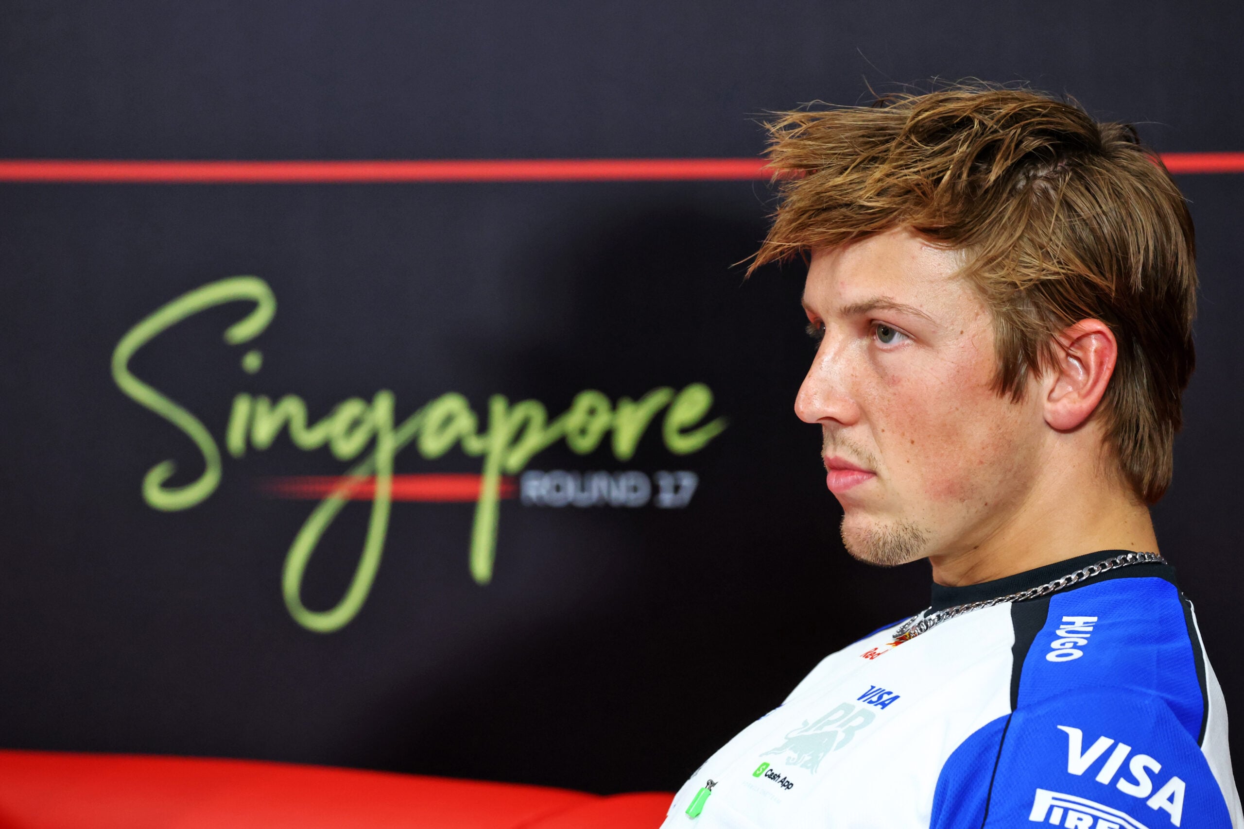 F1: Lawson ganha força por resultados, mas Red Bull ainda avalia Tsolov Liam Lawson (NZL) Racing Bulls Formula One Team in the FIA Press Conference.