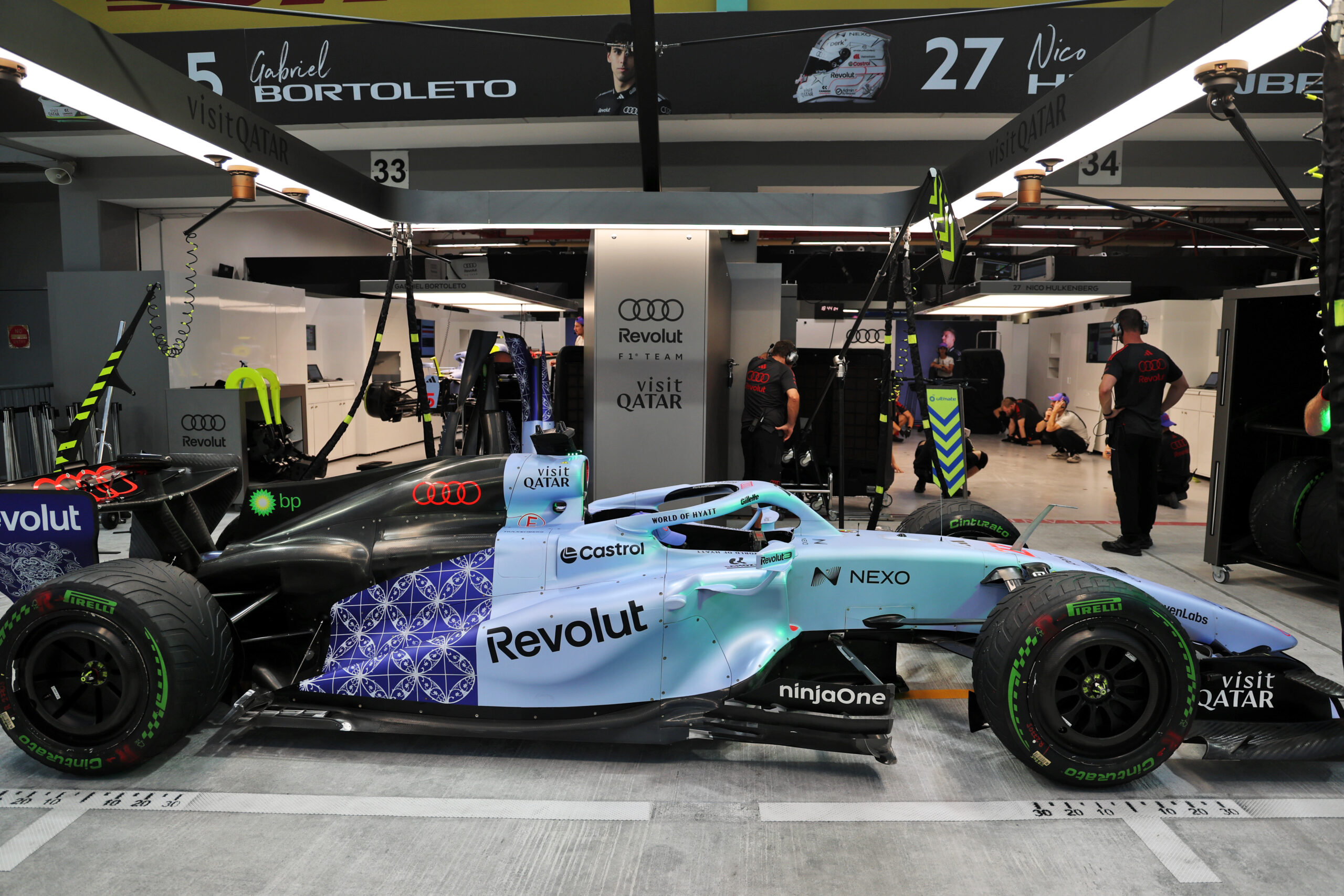 F1: Ferrari não leva novidades e rivais atualizam carros em Singapura