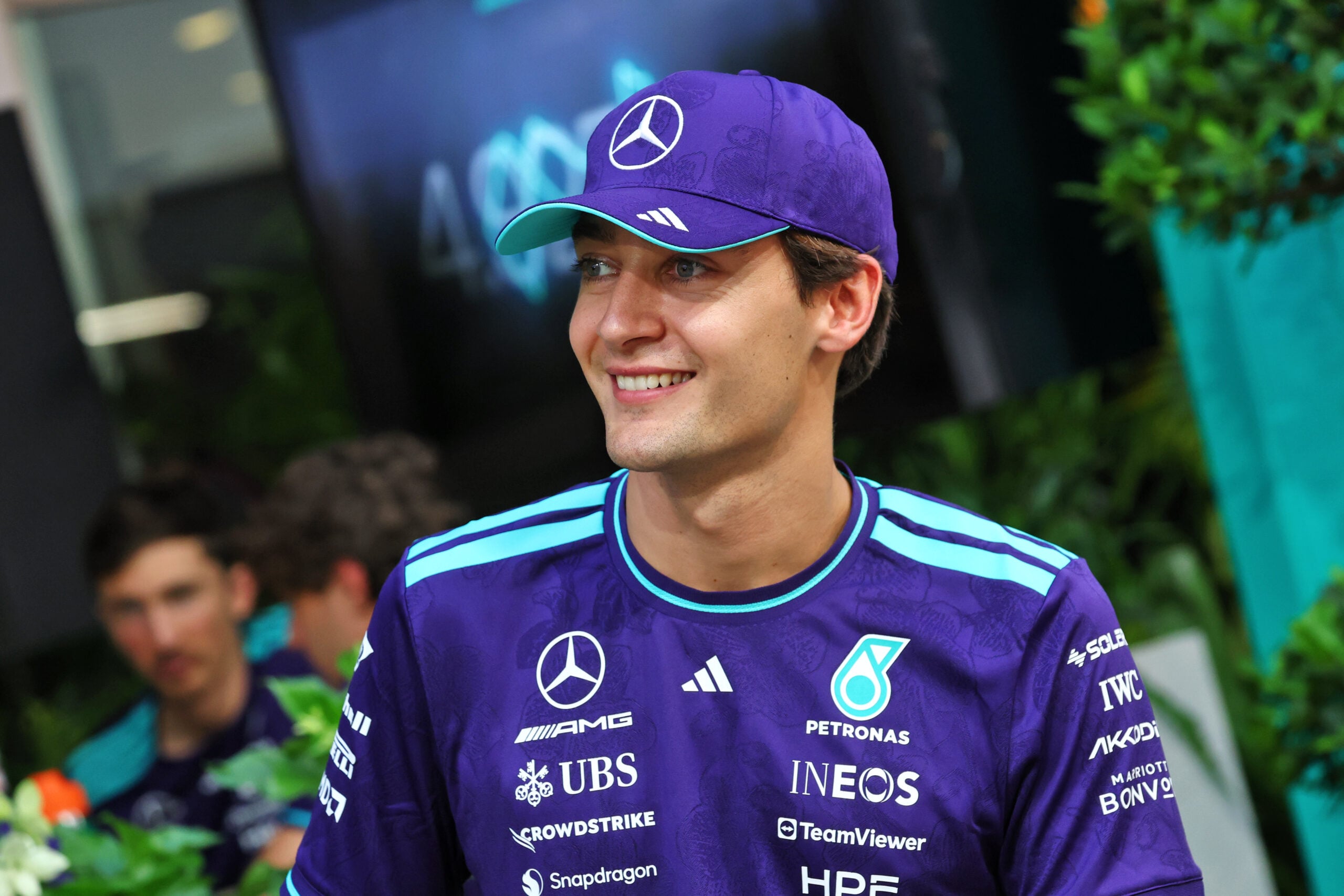 F1: Russell troca unidade de potência e larga do fundo em Singapura George Russell (GBR) Mercedes AMG Formula One Team.