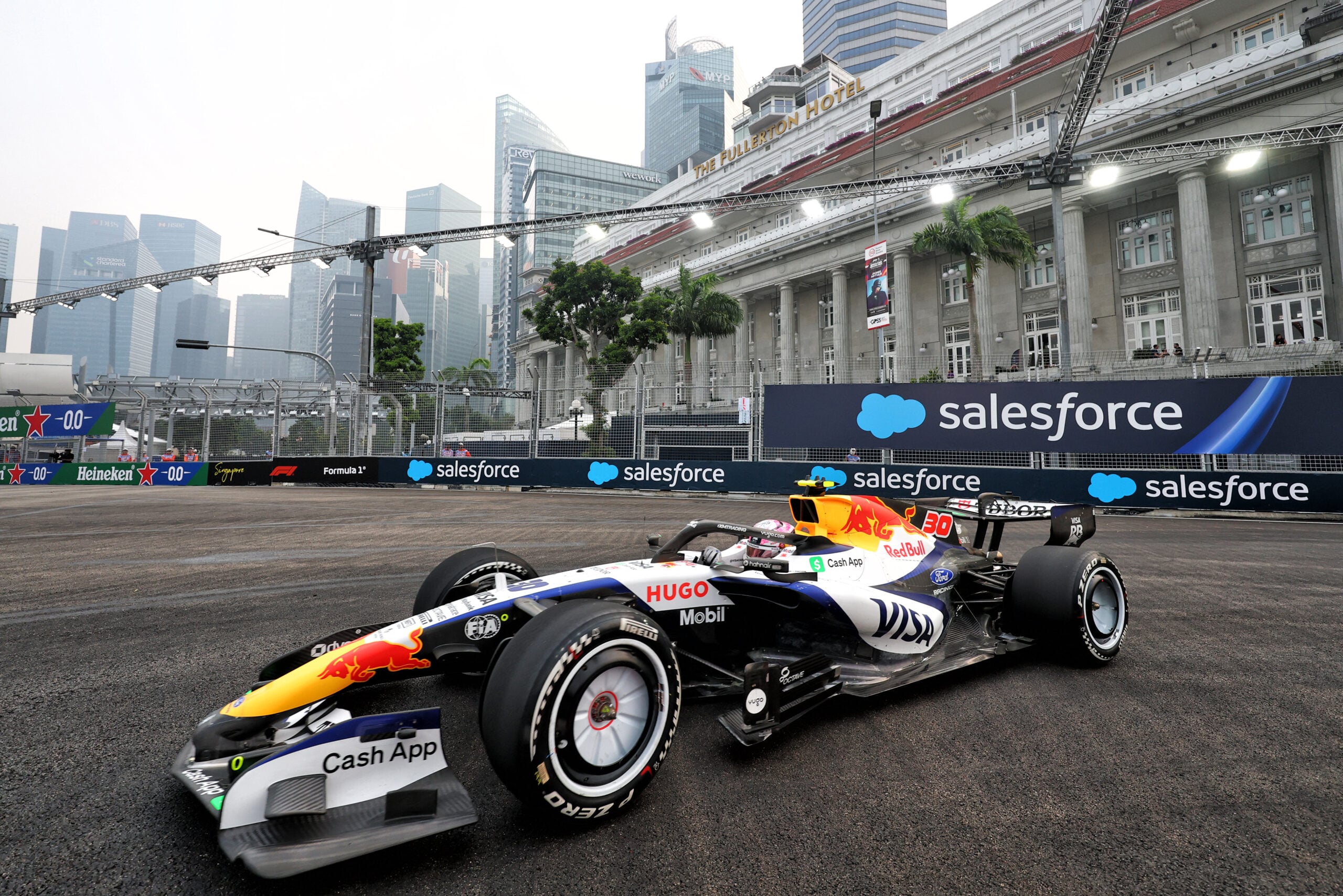 F1: Lawson discorda de Hamilton e Verstappen sobre mudanças em Marina Bay Liam Lawson (NZL) Racing Bulls Formula One Team VCARB 03.