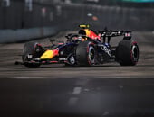 F1: Hadjar, Alonso e Stroll largam dos boxes em Singapura