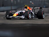 F1: Racing Bulls satisfeita com resultado de Lawson e foca no campeonato de construtores