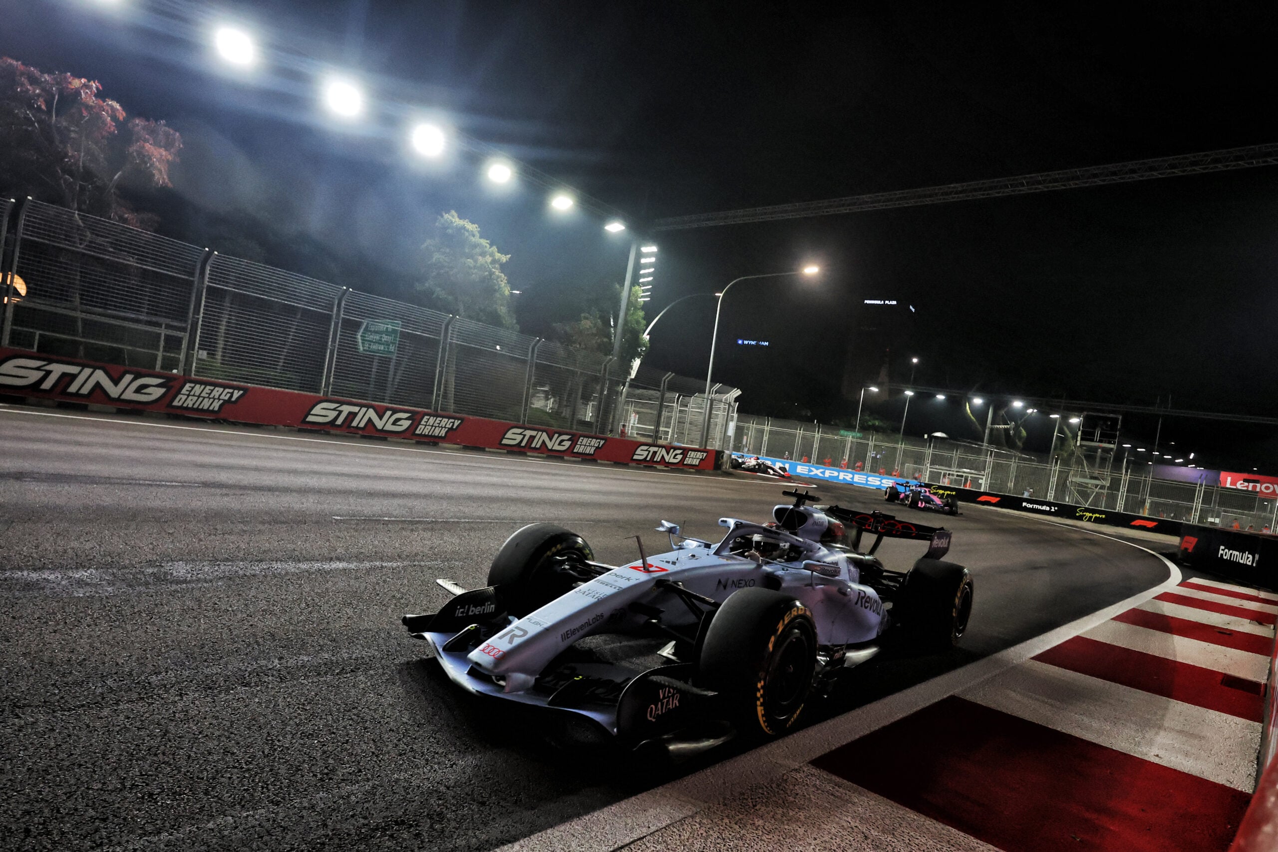 F1: Chefe da Audi rebate provocação de Wolff após duelo com a Mercedes Nico Hulkenberg (GER) Audi F1 Team R26.