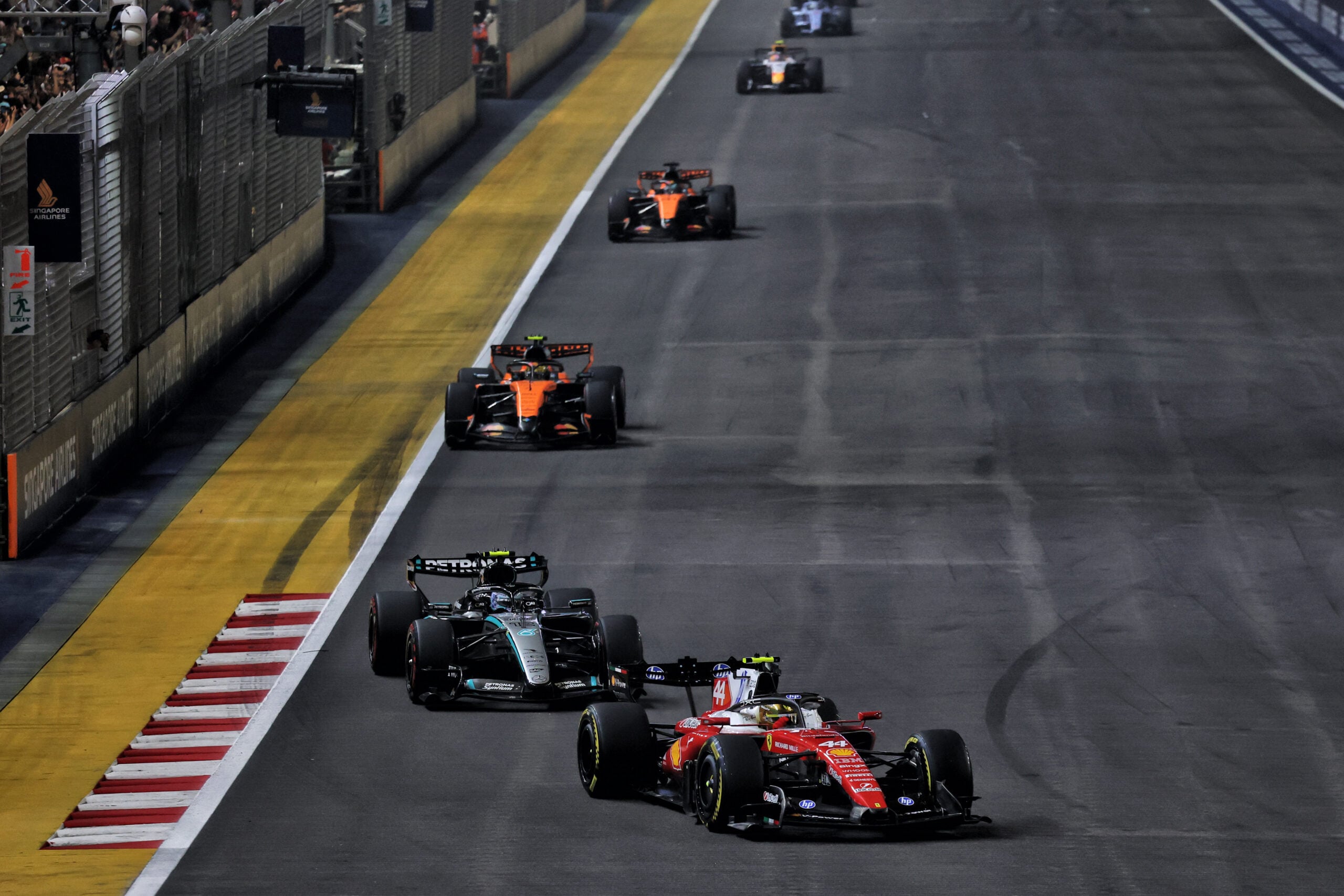 F1: Vasseur reforça que Ferrari instruiu ambos pilotos a pararem no VSC: "Não culpem a equipe" Lewis Hamilton (GBR) Scuderia Ferrari SF-26.