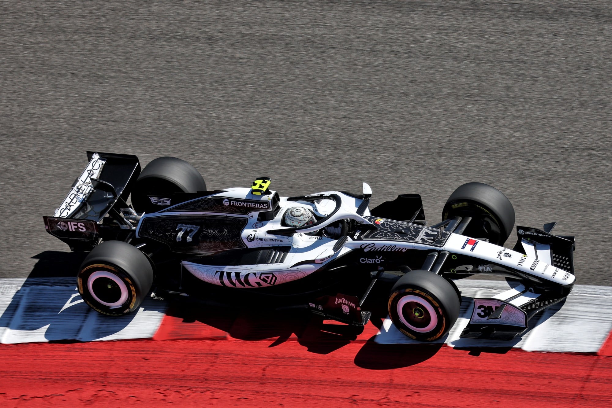F1: Confira as imagens desta sexta-feira da F1 nos Estados Unidos Valtteri Bottas (FIN) Cadillac Formula 1 Team MAC-26.