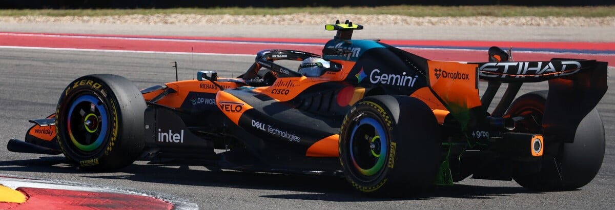 F1: Dupla da McLaren brinca com batida em Singapura: "Queríamos apimentar as coisas" F1: Dupla da McLaren brinca com batida em Singapura: “Queríamos apimentar as coisas”