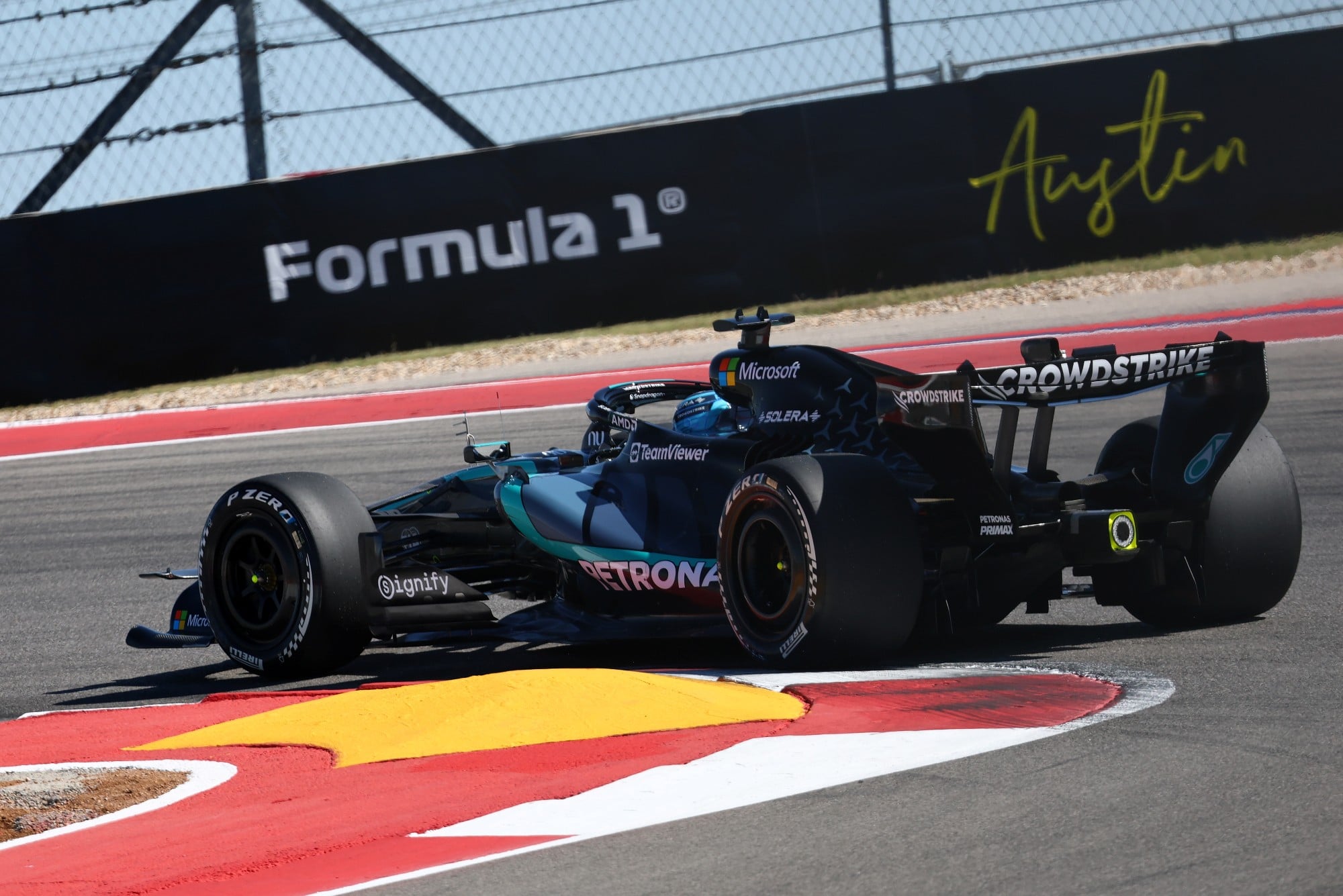 F1: Confira as imagens desta sexta-feira da F1 nos Estados Unidos George Russell (GBR) Mercedes AMG Formula One Team W17.