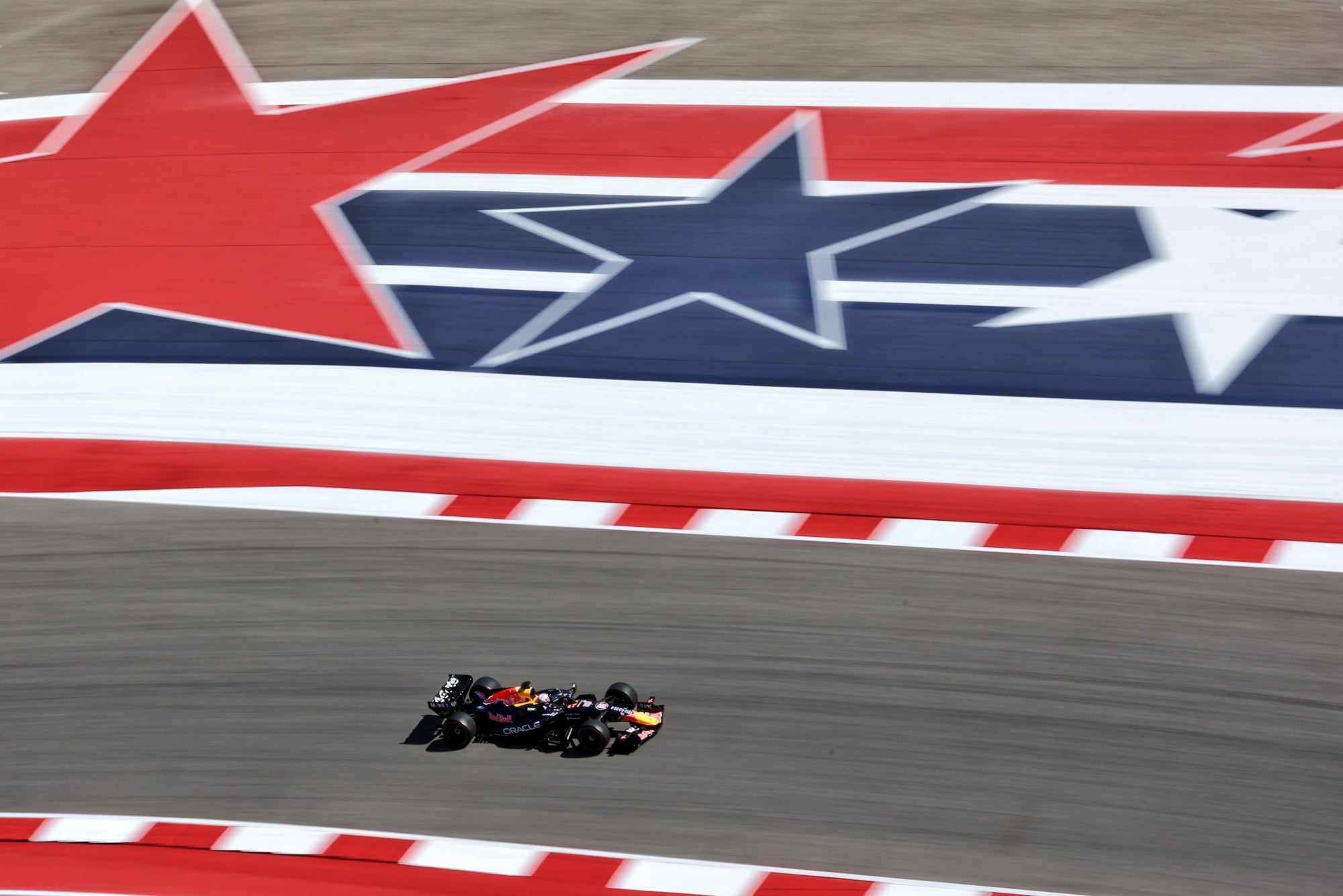 F1: Confira as imagens desta sexta-feira da F1 nos Estados Unidos Max Verstappen (NLD) Red Bull Racing RB22.