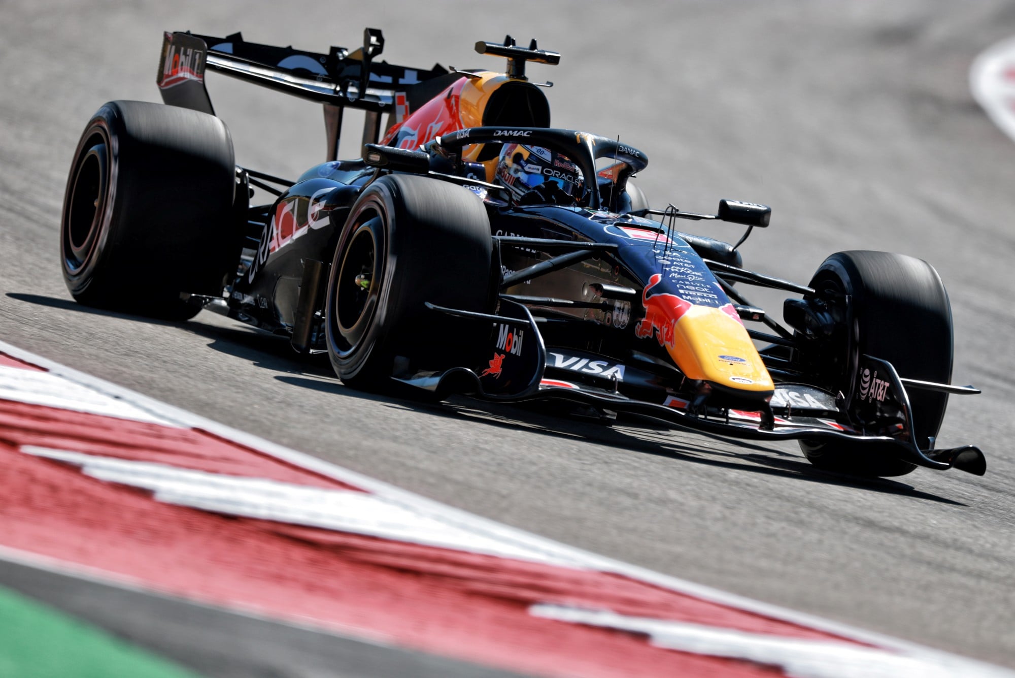 F1: Confira as imagens desta sexta-feira da F1 nos Estados Unidos Max Verstappen (NLD) Red Bull Racing RB22.
