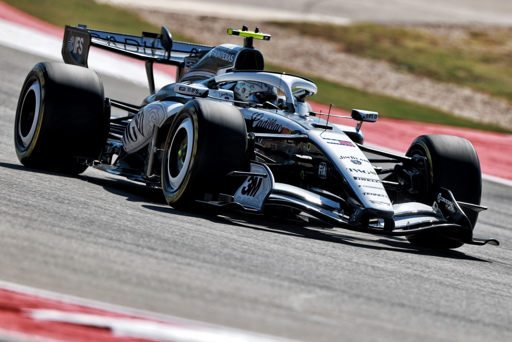 F1: Confira as imagens desta sexta-feira da F1 nos Estados Unidos Valtteri Bottas (FIN) Cadillac Formula 1 Team MAC-26.