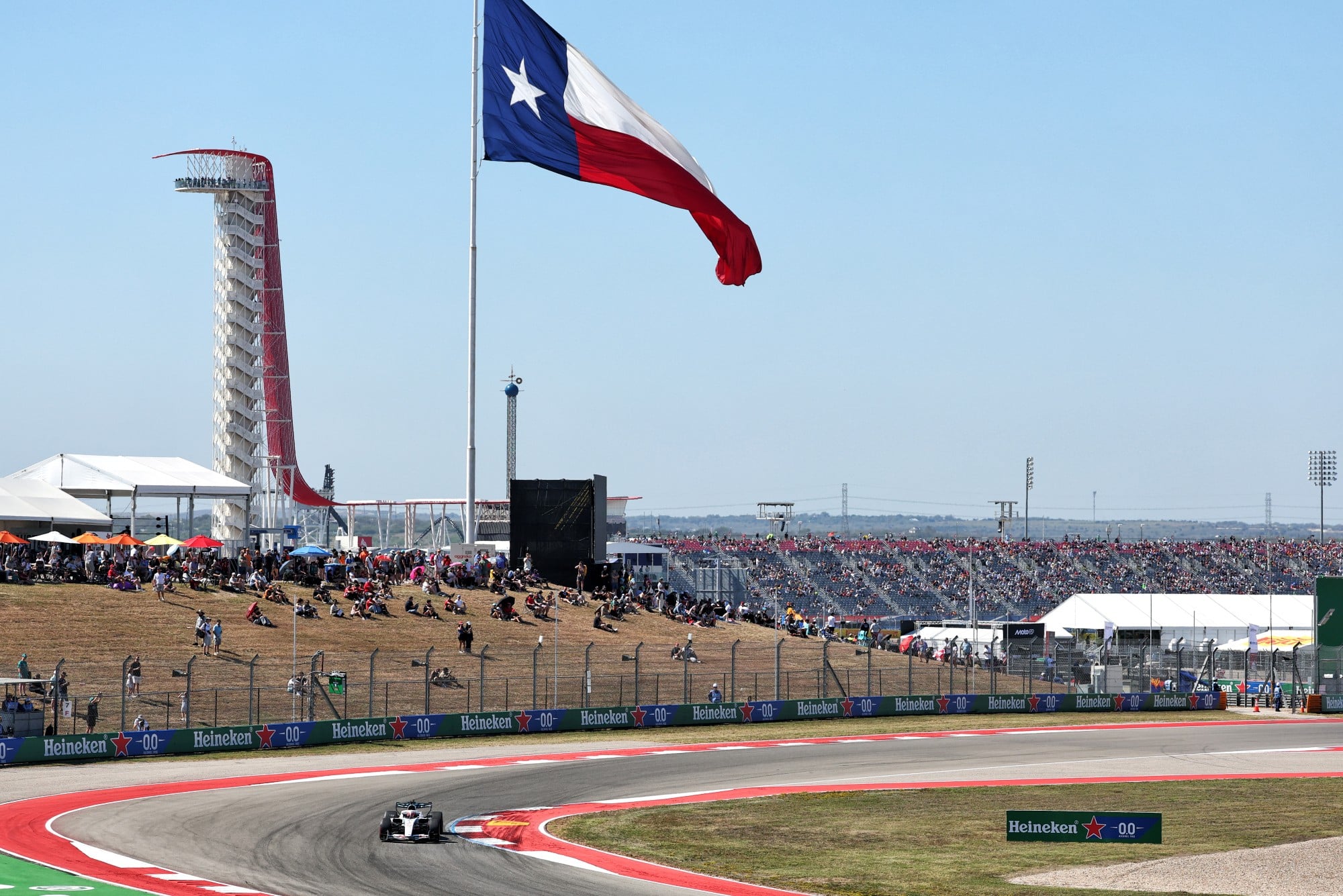 F1: Confira as imagens desta sexta-feira da F1 nos Estados Unidos Esteban Ocon (FRA) Haas F1 Team VF-26.