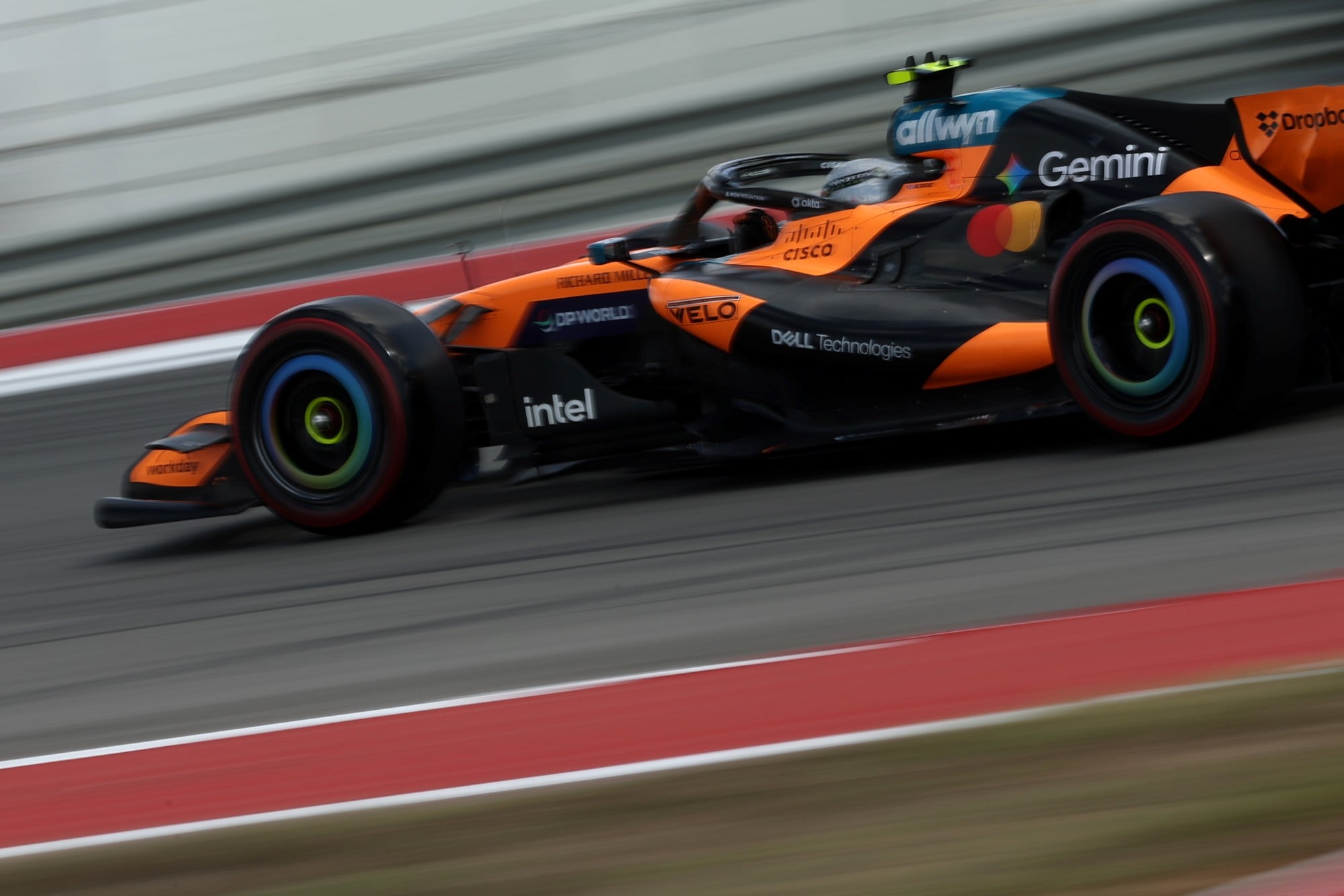 F1: Confira as imagens deste sábado do GP dos Estados Unidos 2026 Lando Norris (GBR) McLaren F1 Team MCL40.