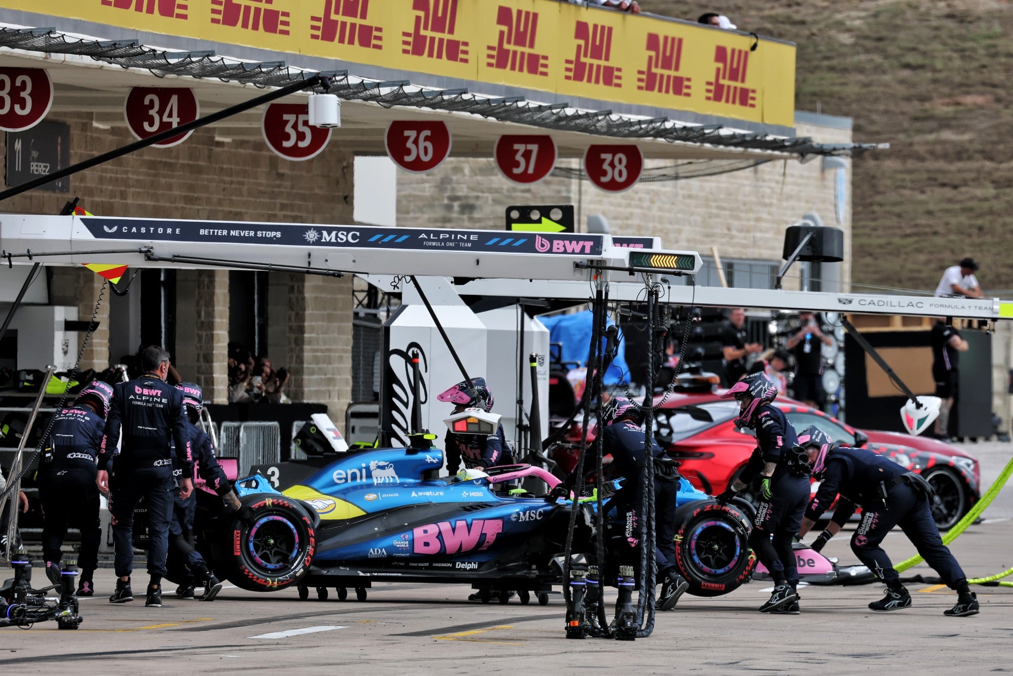 Franco Colapinto (ARG) Alpine F1 Team A526 makes a pit stop.
