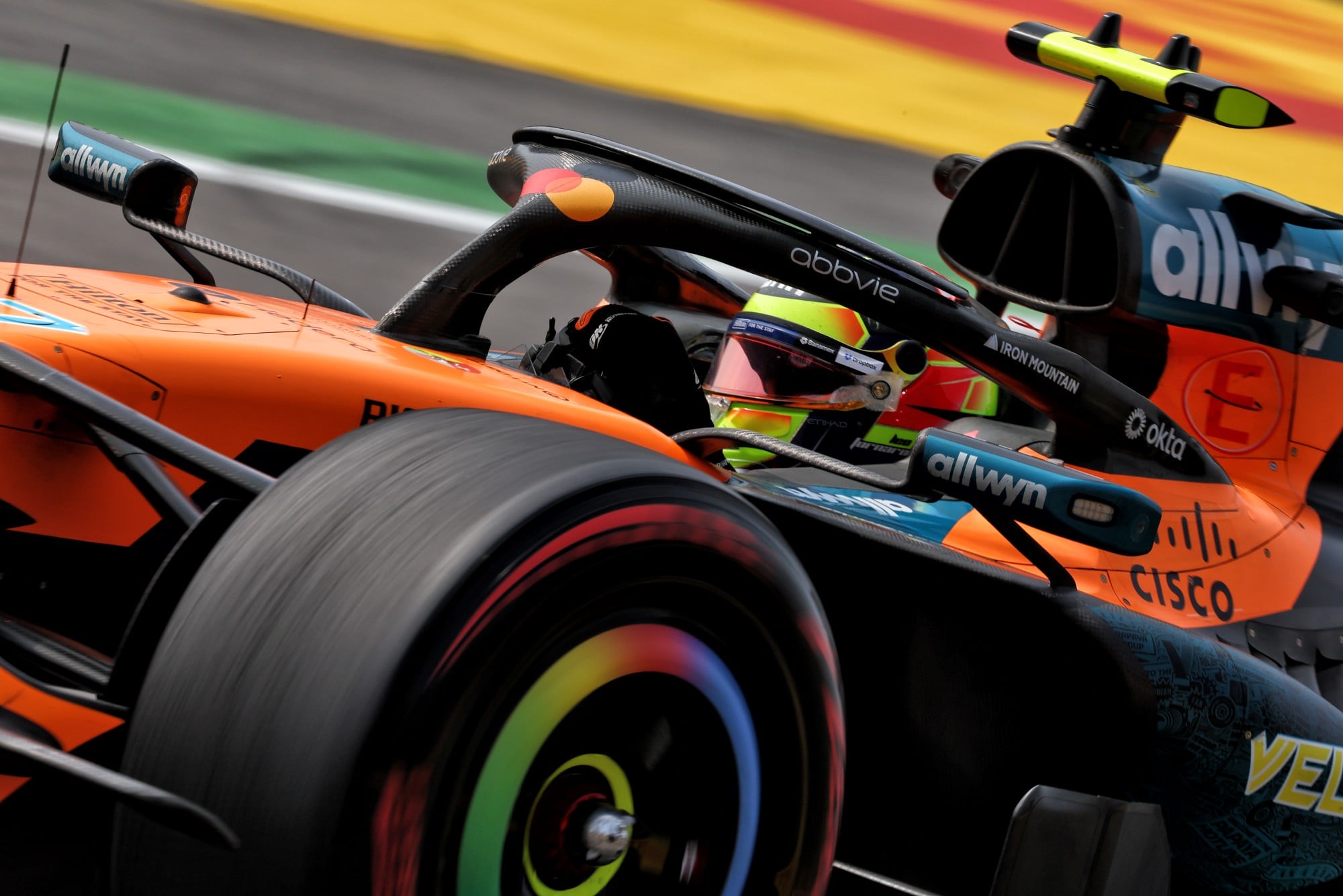 Leonardo Fornaroli (ITA) McLaren F1 Team MCL40 Reserve Driver.