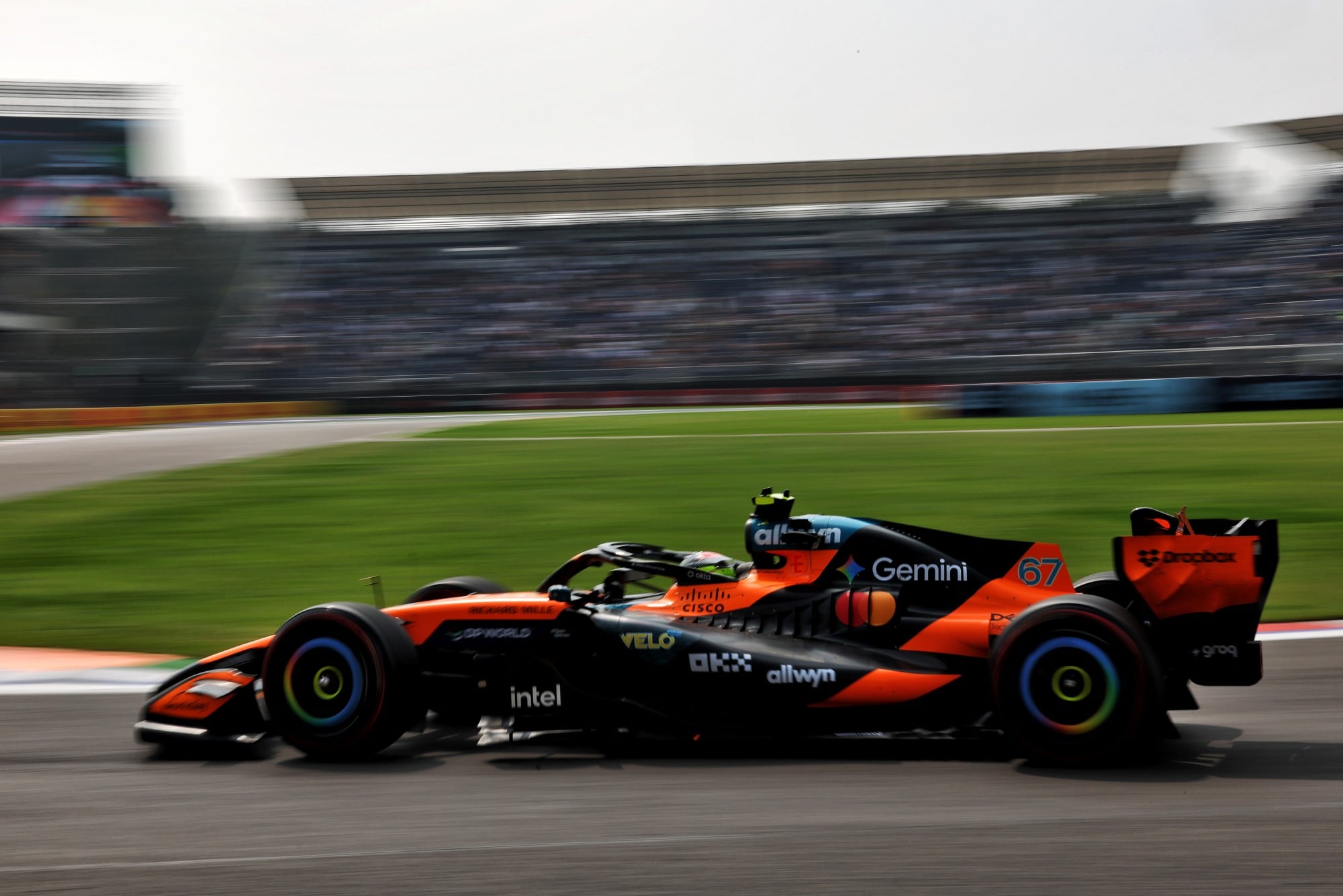Leonardo Fornaroli (ITA) McLaren F1 Team MCL40 Reserve Driver.