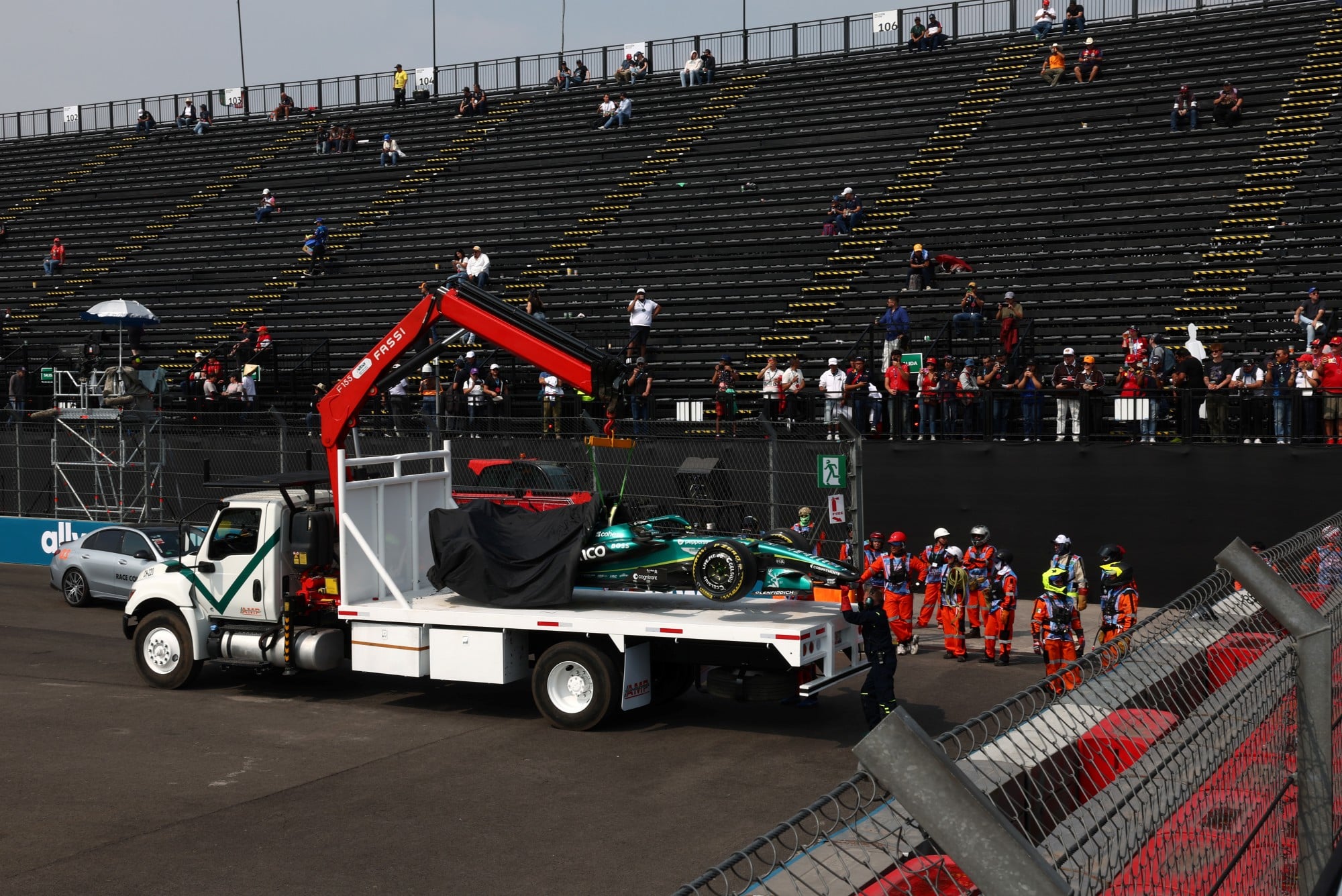 Jak Crawford (USA) Aston Martin F1 Team AMR26 Reserve Driver is recovered on the back of a truck after he stopped in the first practice session.