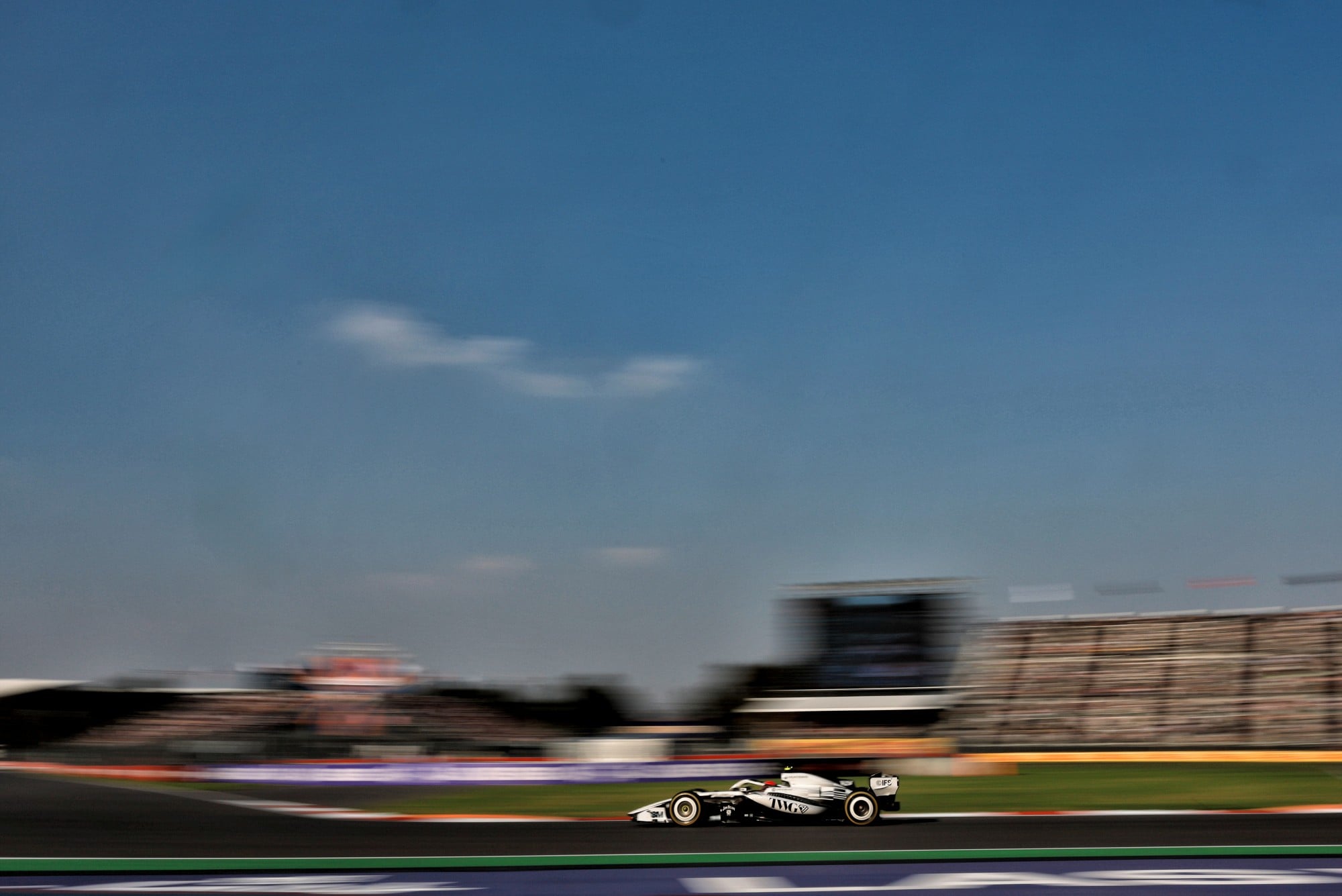 Valtteri Bottas (FIN) Cadillac Formula 1 Team MAC-26.
