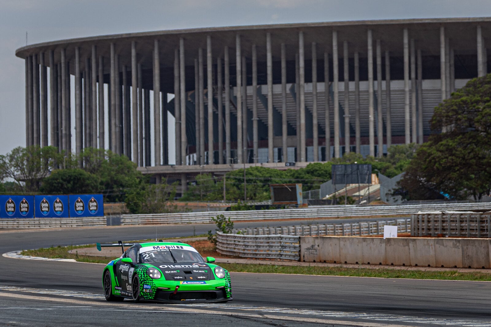 Porsche Cup desbrava Brasília com 65 carros testados e Nelson Piquet na pista