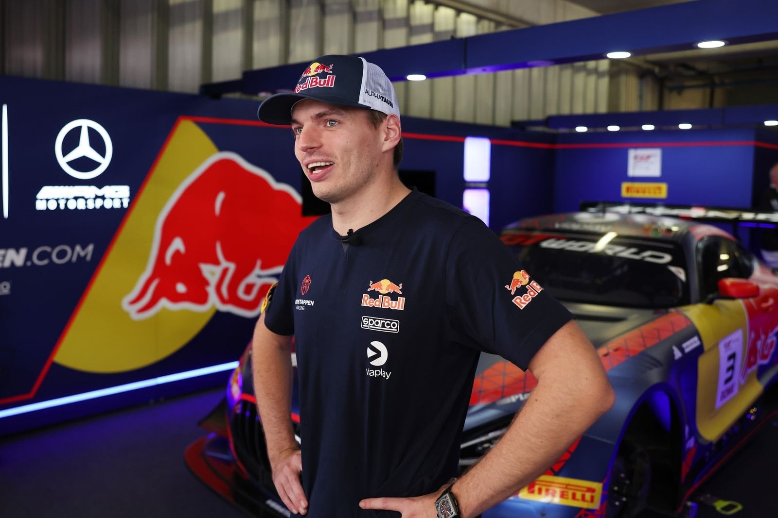 Max Verstappen escala 15 posições e garante top-10 no GTWC em Portugal