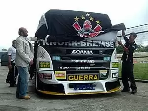 Corinthians apresenta caminhão de Roberval Andrade - Notícia de Truck