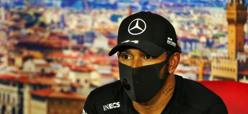 Mercedes dá apoio para Hamilton: “Não se trata de política, mas sim de direitos humanos”