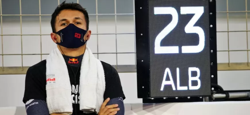 Red Bull não vai decidir sobre Albon até Abu Dhabi
