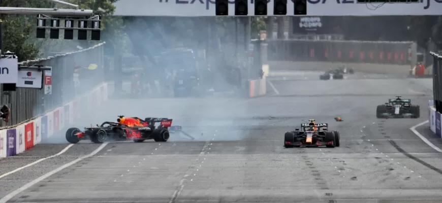 Max Verstappen - Acidente (Red Bull) GP do Azerbaijão F1 2021