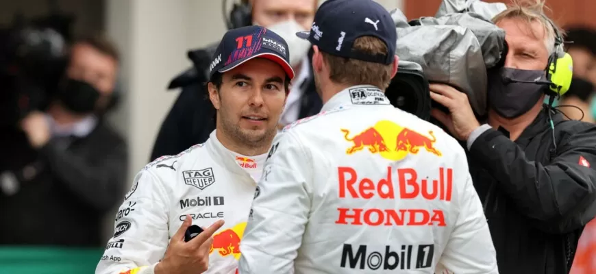 Sergio Perez e Max Verstappen, Pódio, GP da Turquia, F1 2021
