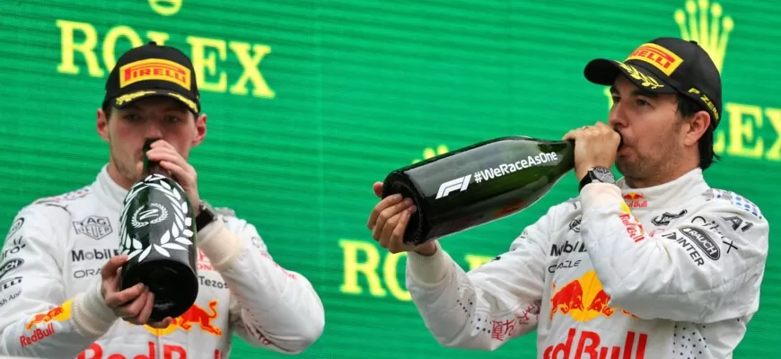 Max Verstappen e Sergio Perez, Pódio, GP da Turquia, F1 2021