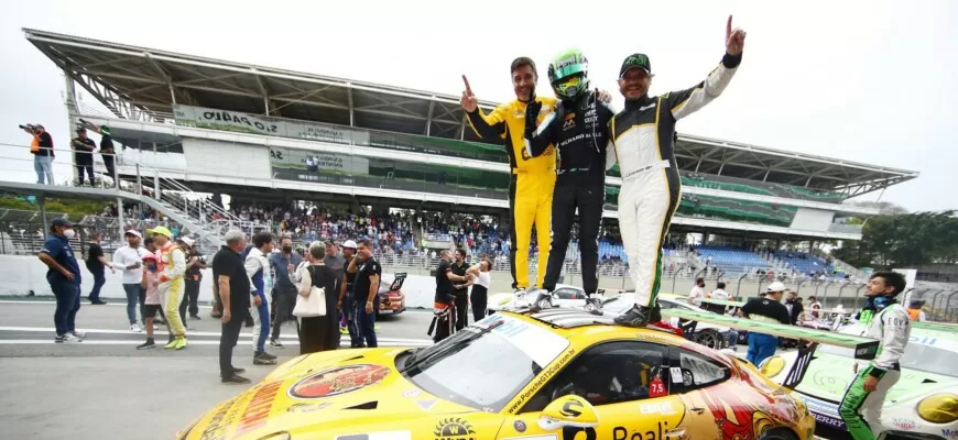 Caio Collet estreia com vitória em Interlagos em participação especial na Porsche Cup