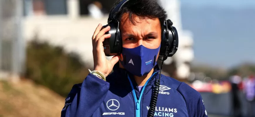 Albon diz ter simpatia por Masi, mas que a FIA sabe o que faz na F1