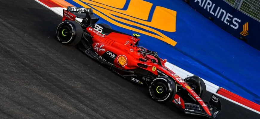 F1: Sainz fecha 1-2 da Ferrari e lidera segundo treino do GP de Singapura. Verstappen é 8º
