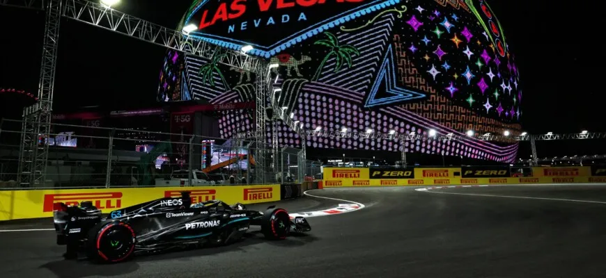 F1: Russell lidera último treino em Las Vegas dominado pelos Mercedes