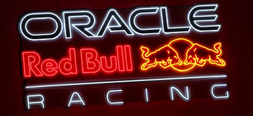 F1: Funcionária suspensa pela Red Bull no caso Horner quer retornar ao trabalho