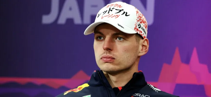 Piloto da F1 Academy contesta Verstappen sobre a classe feminina de corrida